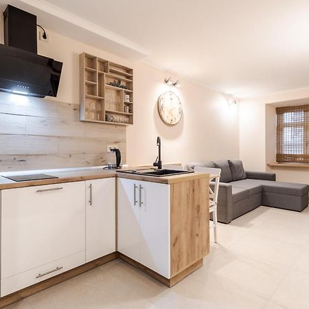 Staroevreyska Timber Apartment Lviv Exterior photo
