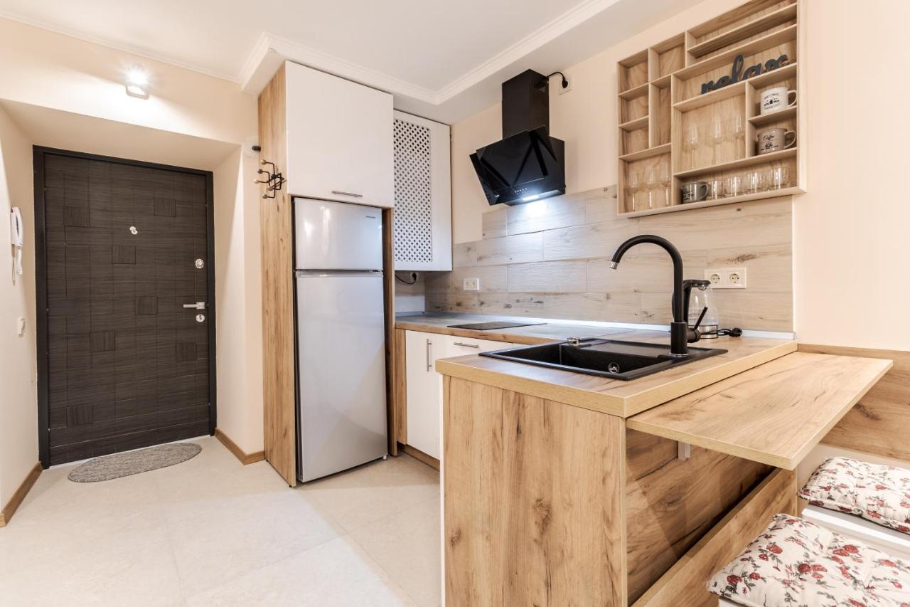 Staroevreyska Timber Apartment Lviv Exterior photo