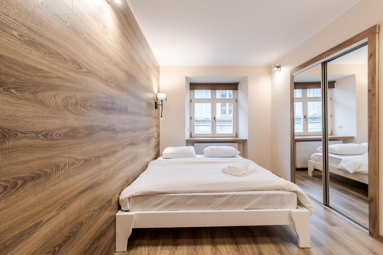 Staroevreyska Timber Apartment Lviv Exterior photo